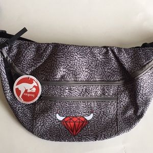 Saqpaq Bulls Dual-Zip Sling Bag Fanny Pack